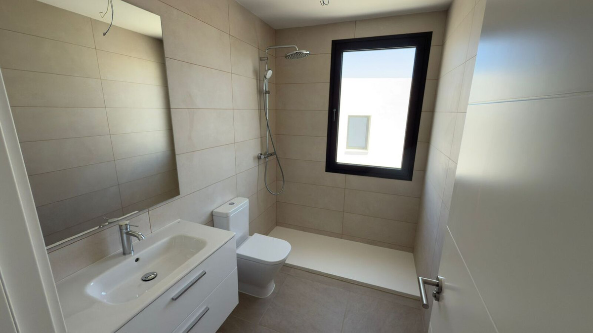 4 Bedroom Villa in Mijas - Photo 19