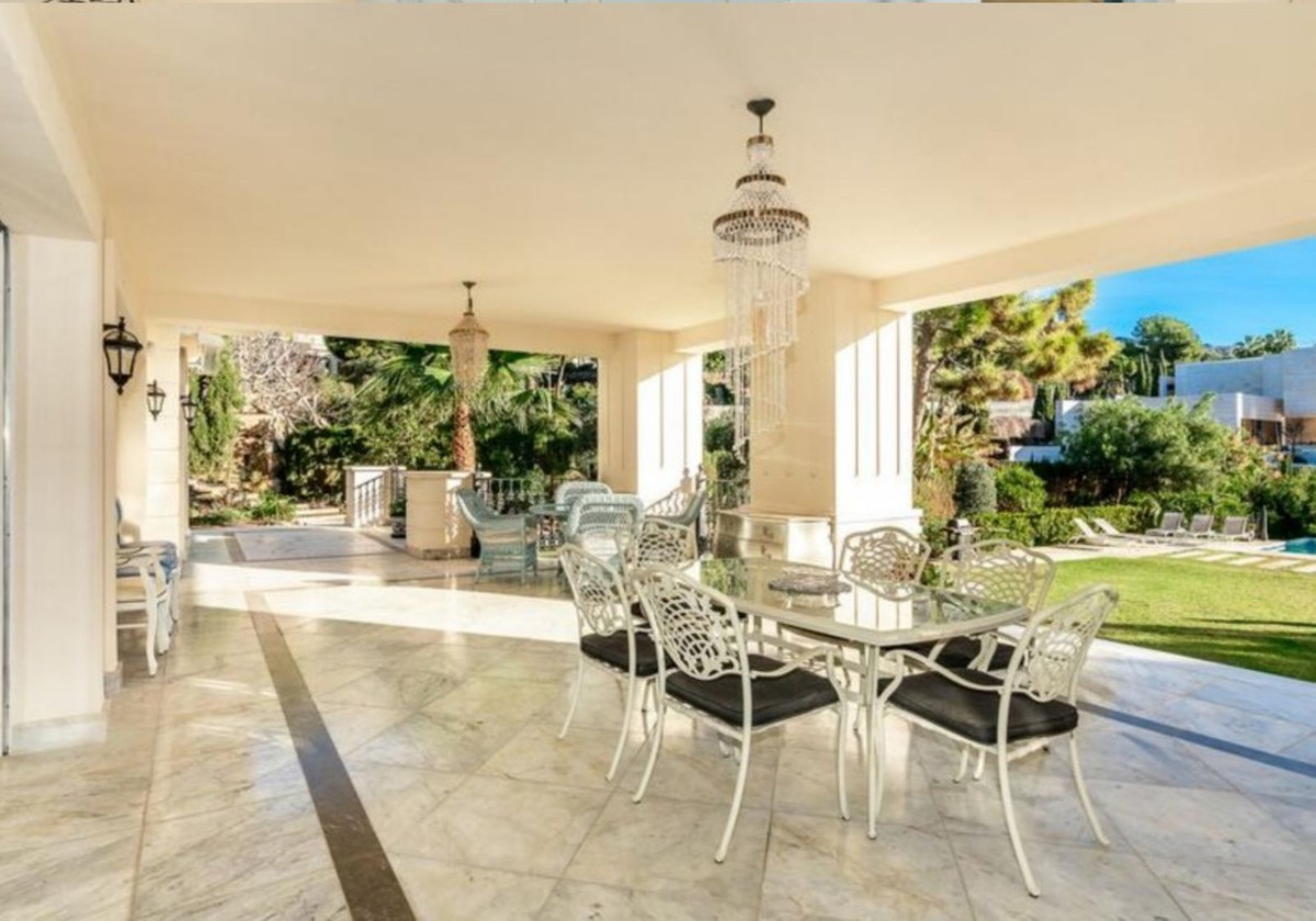 9 Bedroom Villa in Marbella - Photo 18