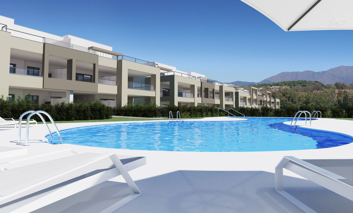 3 Bedroom Penthouse in Casares - Photo 2