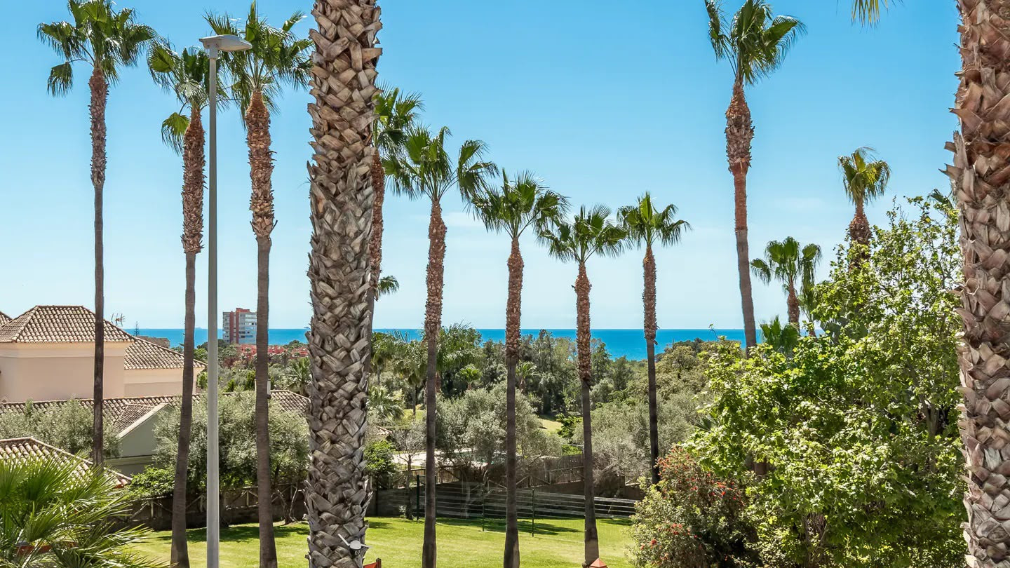 4 Bedroom Villa in Marbella - Photo 3