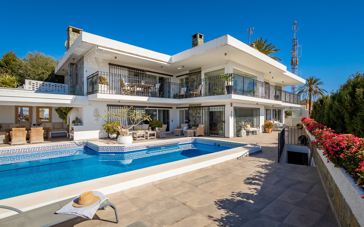 4 Bedroom Villa in Marbella - Photo 3