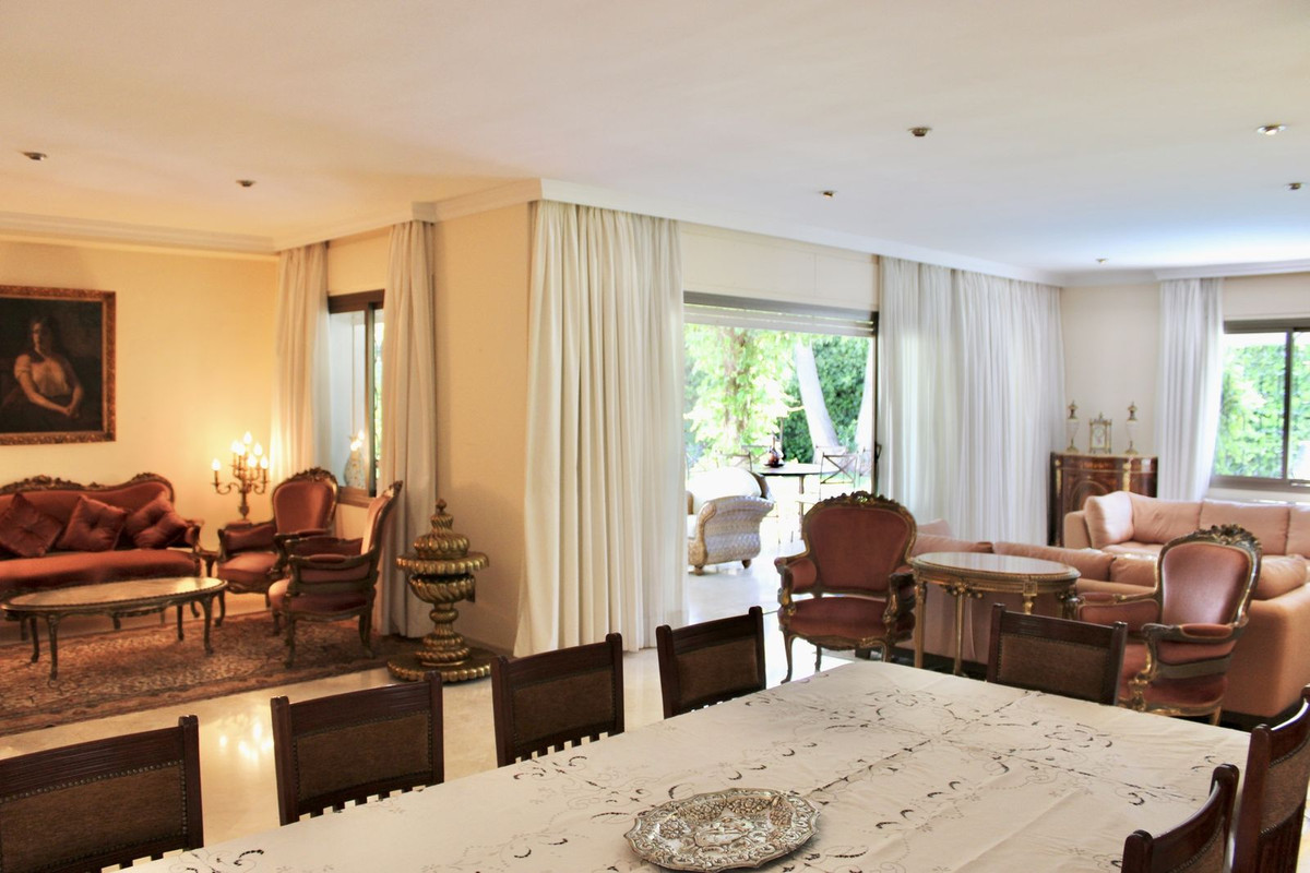 6 Bedroom Villa in Marbella - Foto 9