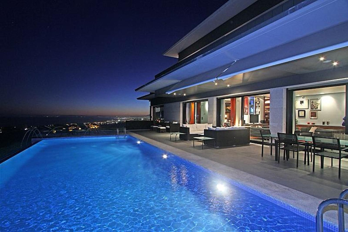 5 Bedroom Villa in Marbella - Photo 14