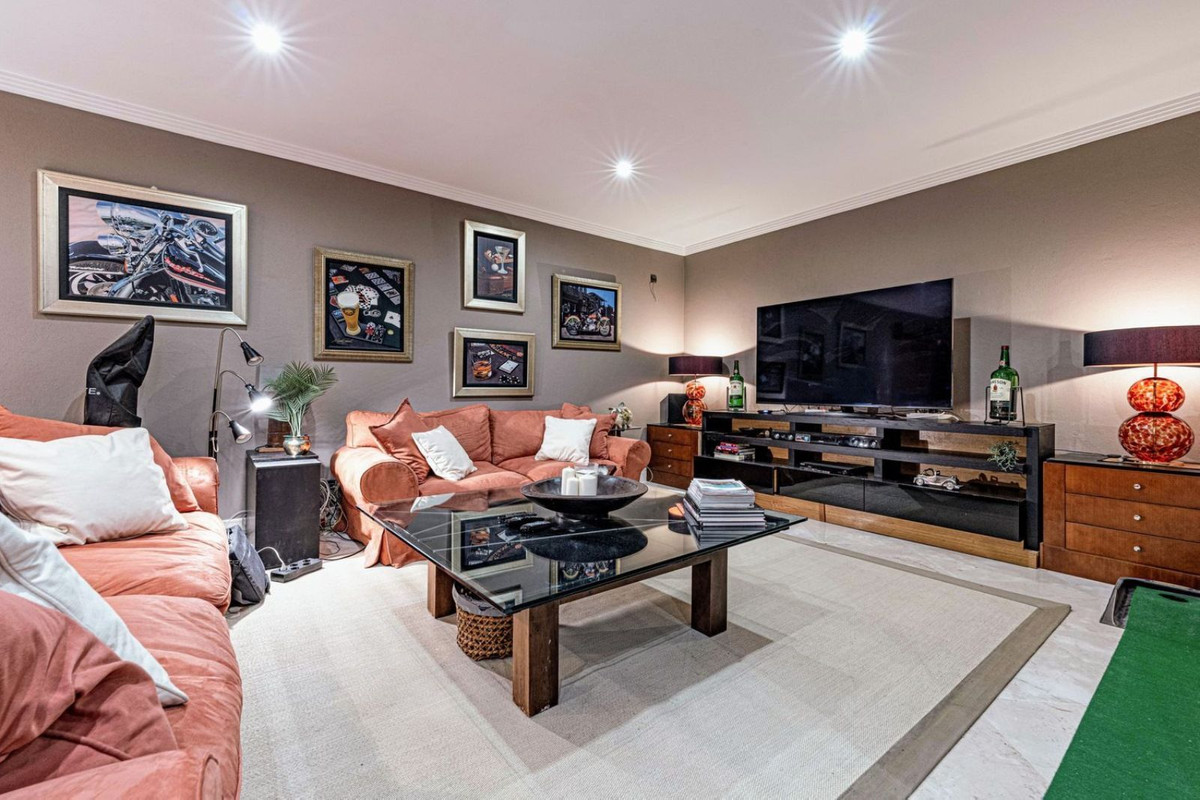 4 Bedroom Villa in Benahavís - Foto 28
