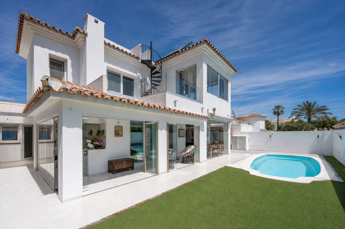 3 Bedroom Villa in Estepona