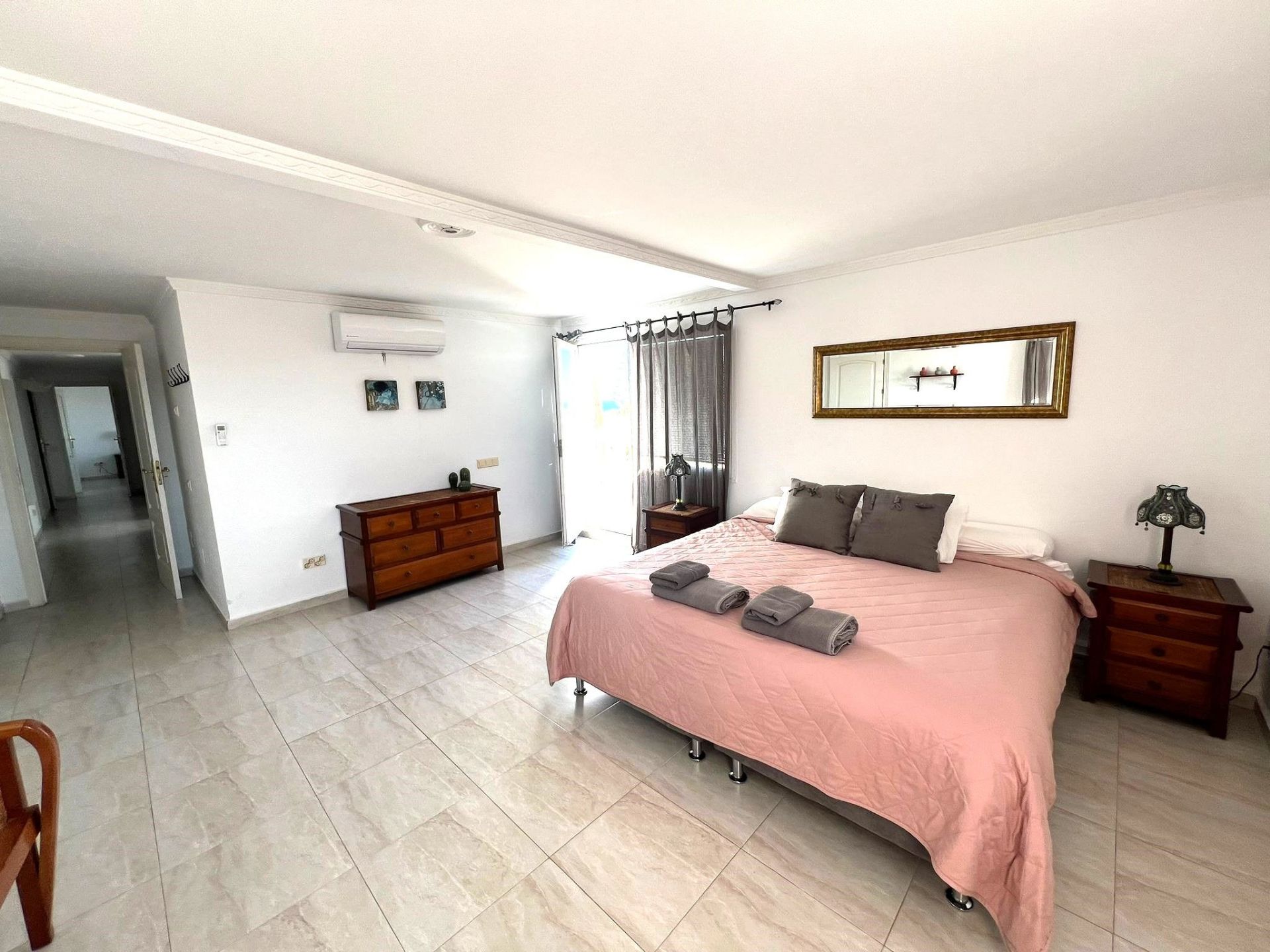 6 Bedroom Villa in Mijas - Photo 12