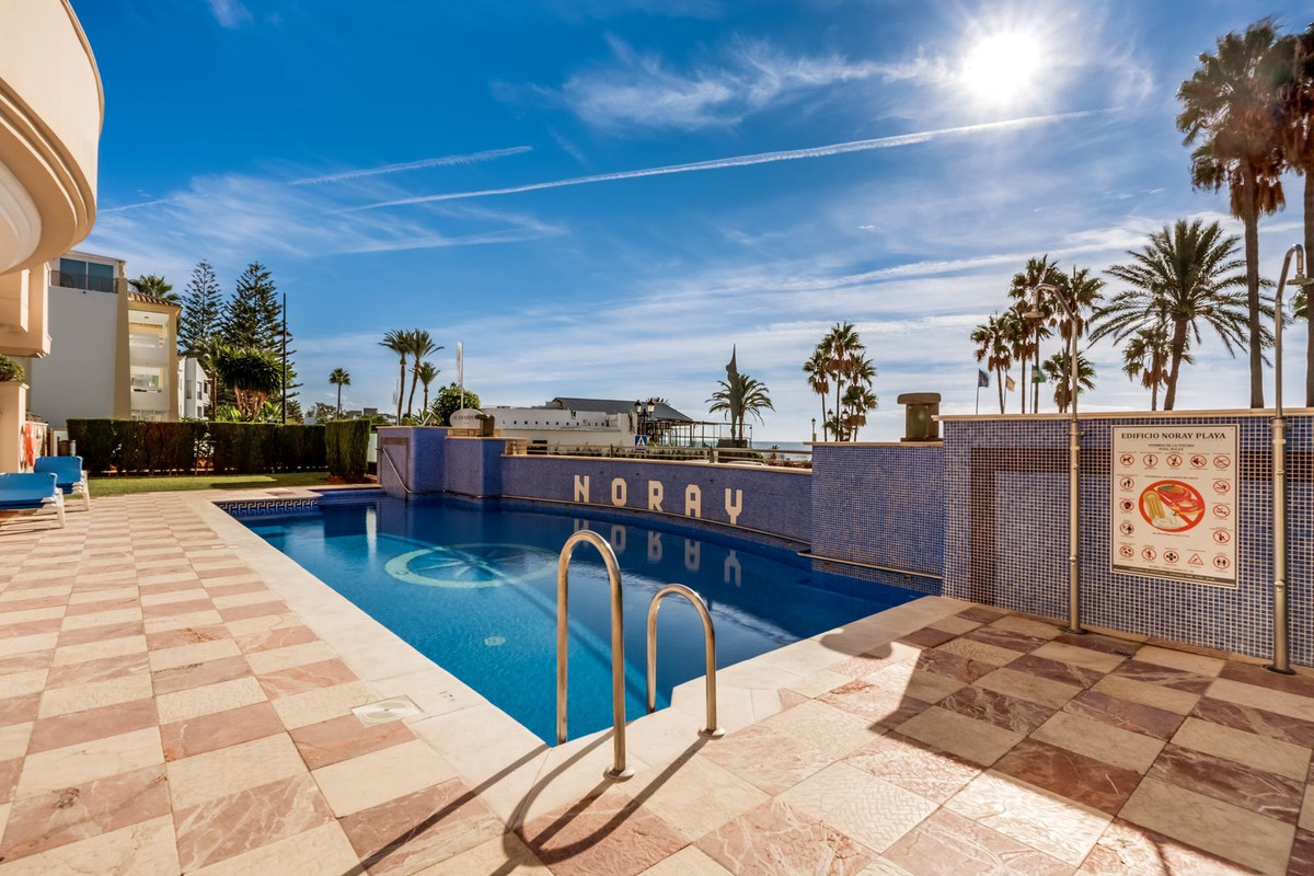 2 Bedroom Apartment in San Pedro de Alcántara - Photo 35