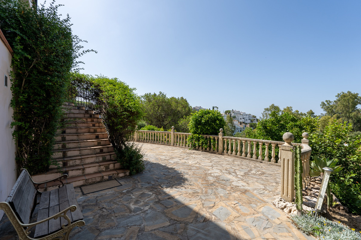 8 Bedroom Villa in Benahavís - Фото 44