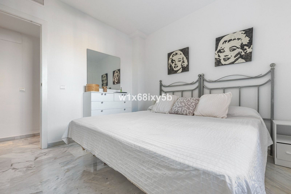 2 Bedroom Apartment in Manilva - Foto 20