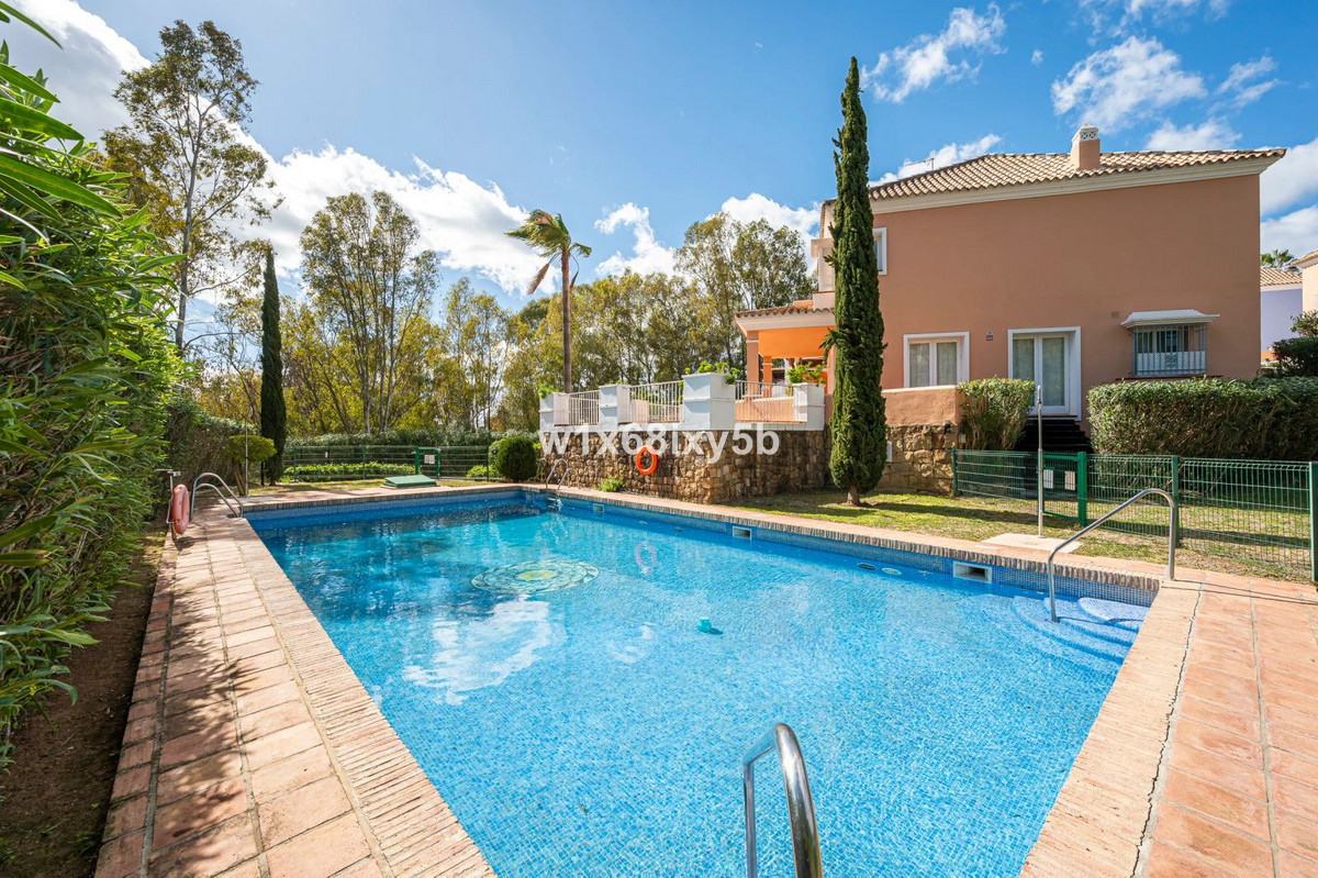 3 Bedroom Townhouse in Marbella - Photo 24
