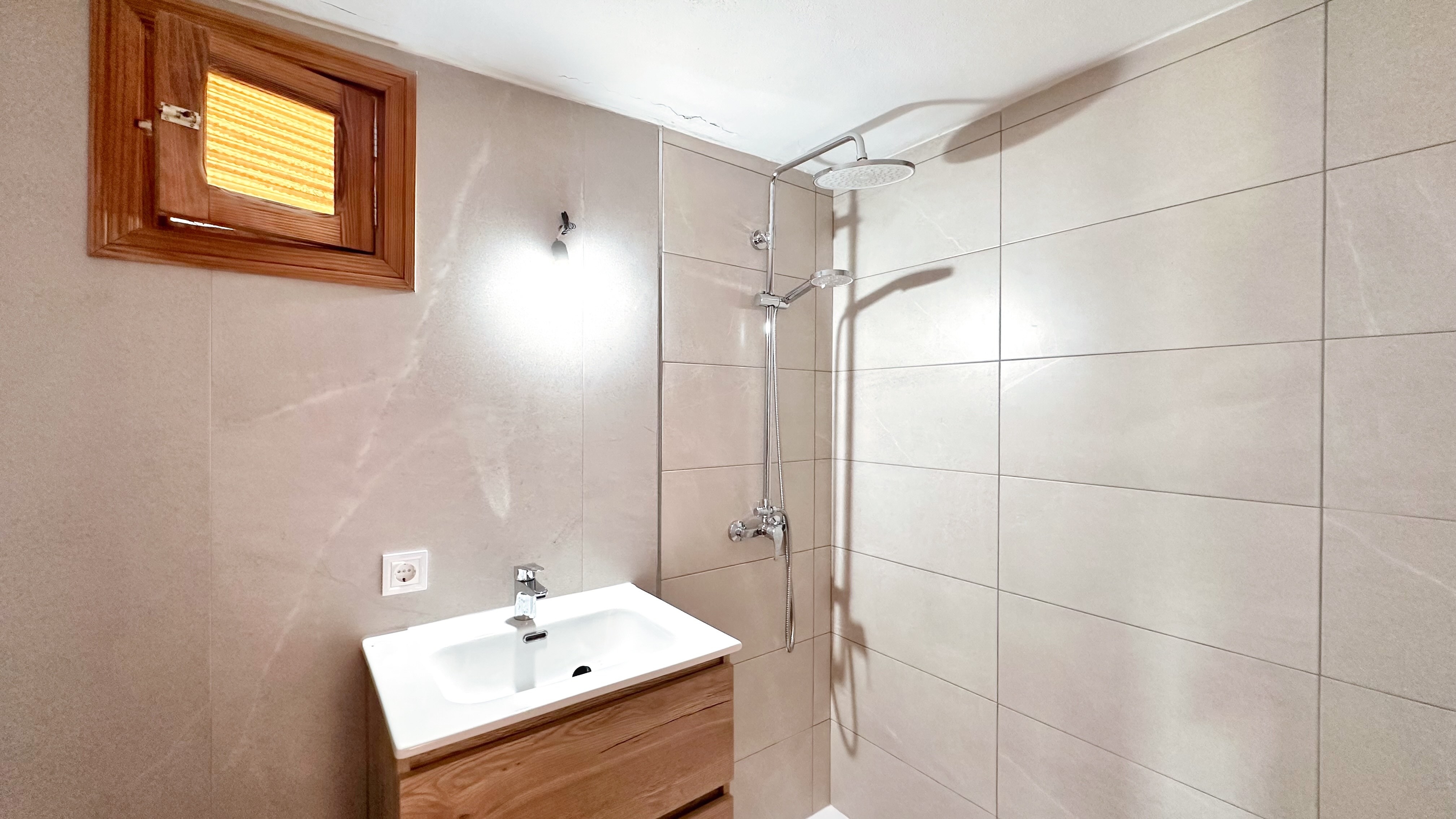 Chalet de 3 dormitorios con piscina en Baleares – Foto 17
