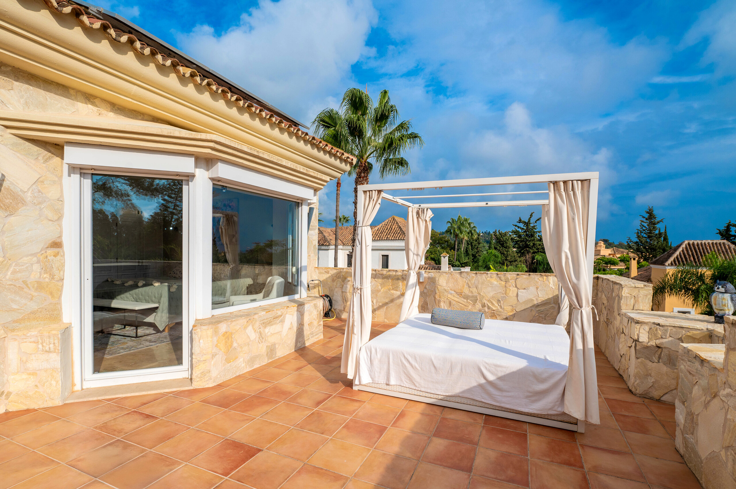 5 Bedroom Villa in Marbella - Photo 17