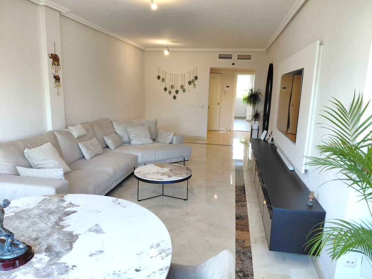 2 Bedroom Apartment in Marbella - Photo 3