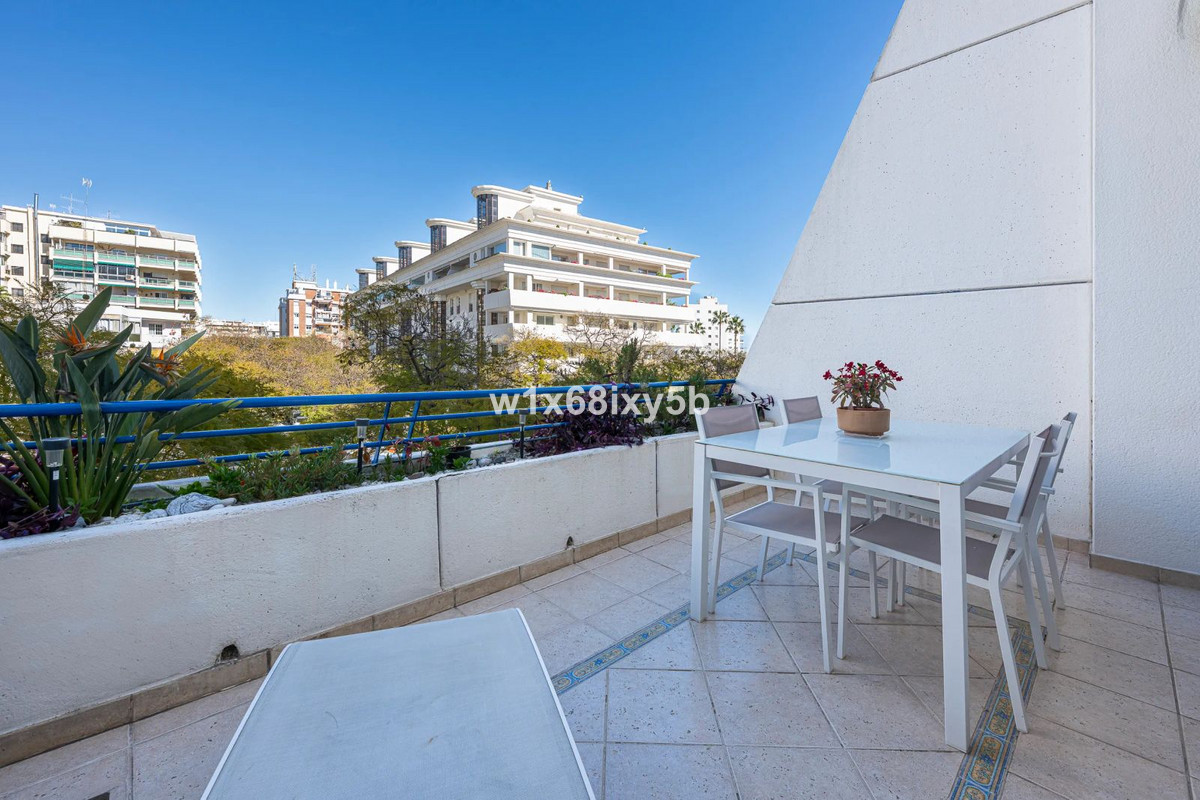 2 Bedroom Apartment in Marbella - Foto 13