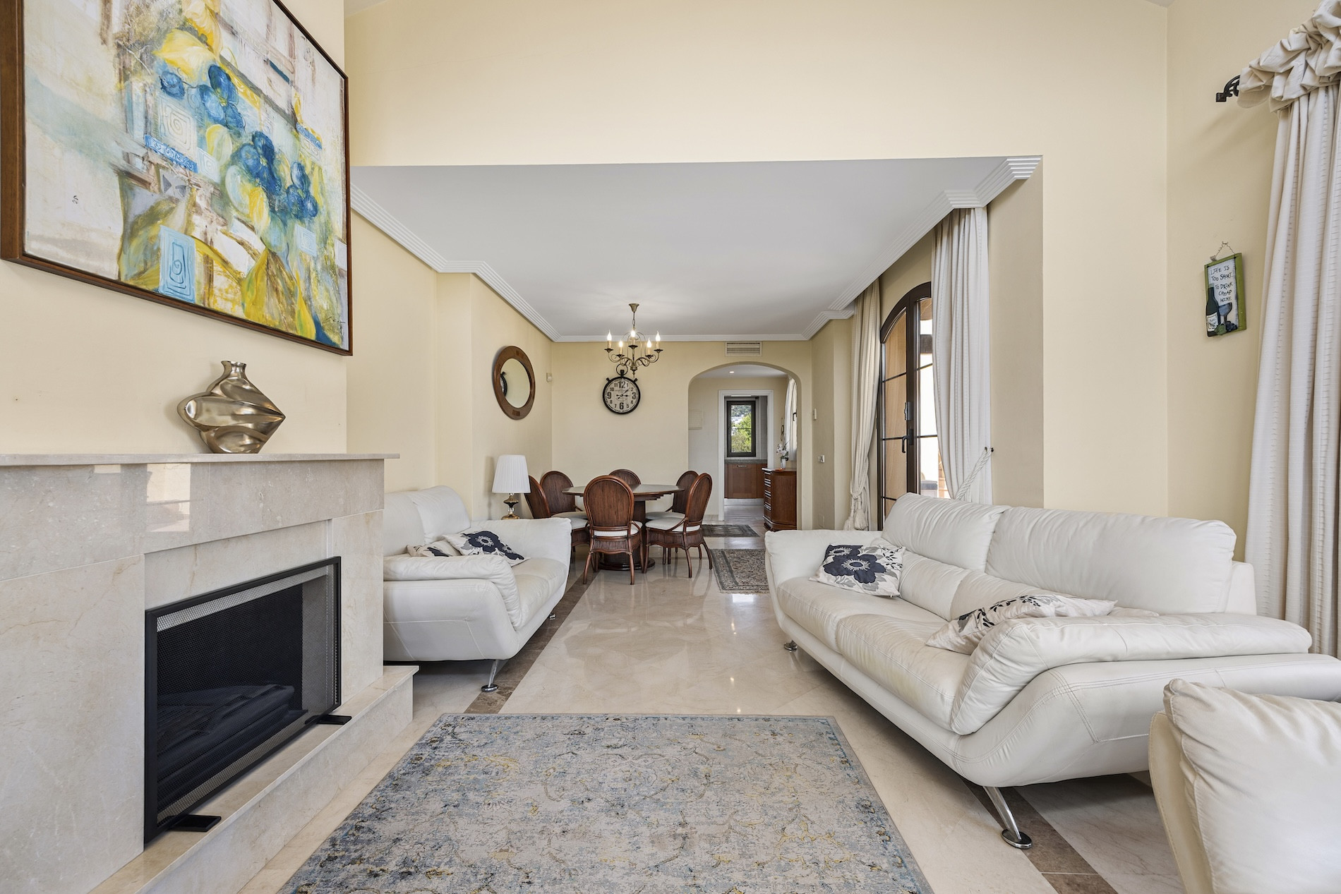 3 Bedroom Penthouse in Benahavís - Photo 15