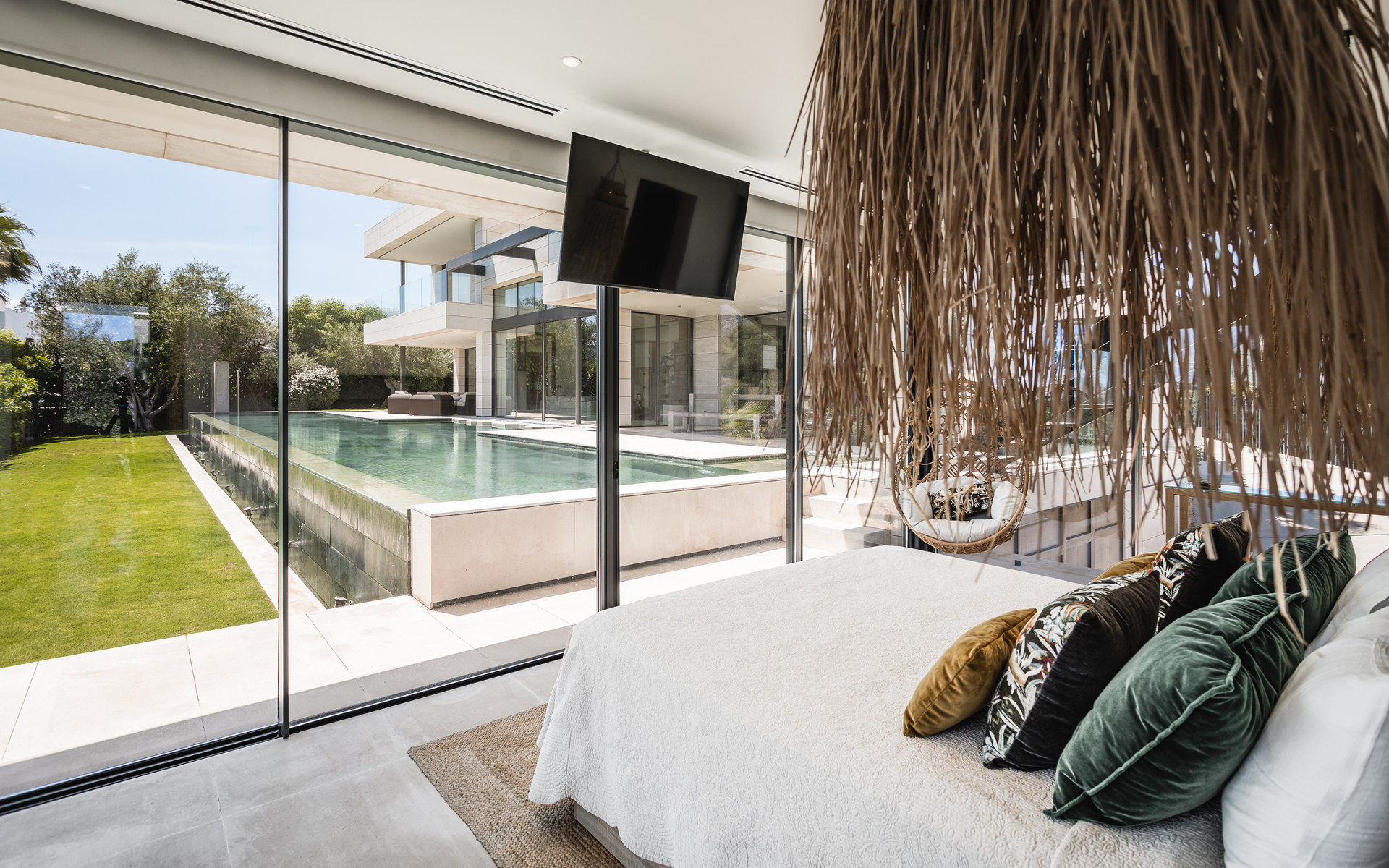 6 Bedroom Villa in Marbella - Photo 9