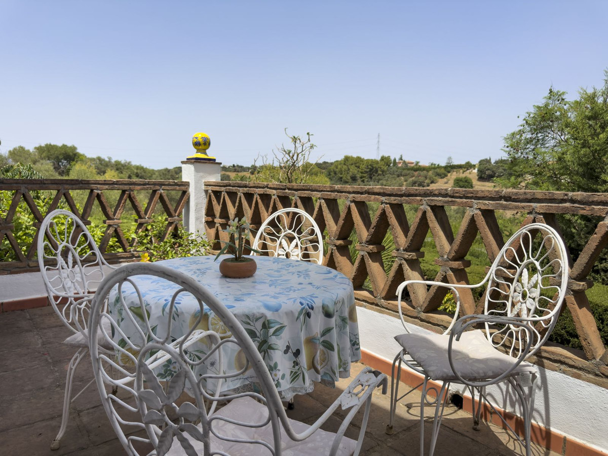 4 Bedroom Villa in Coín - Photo 4