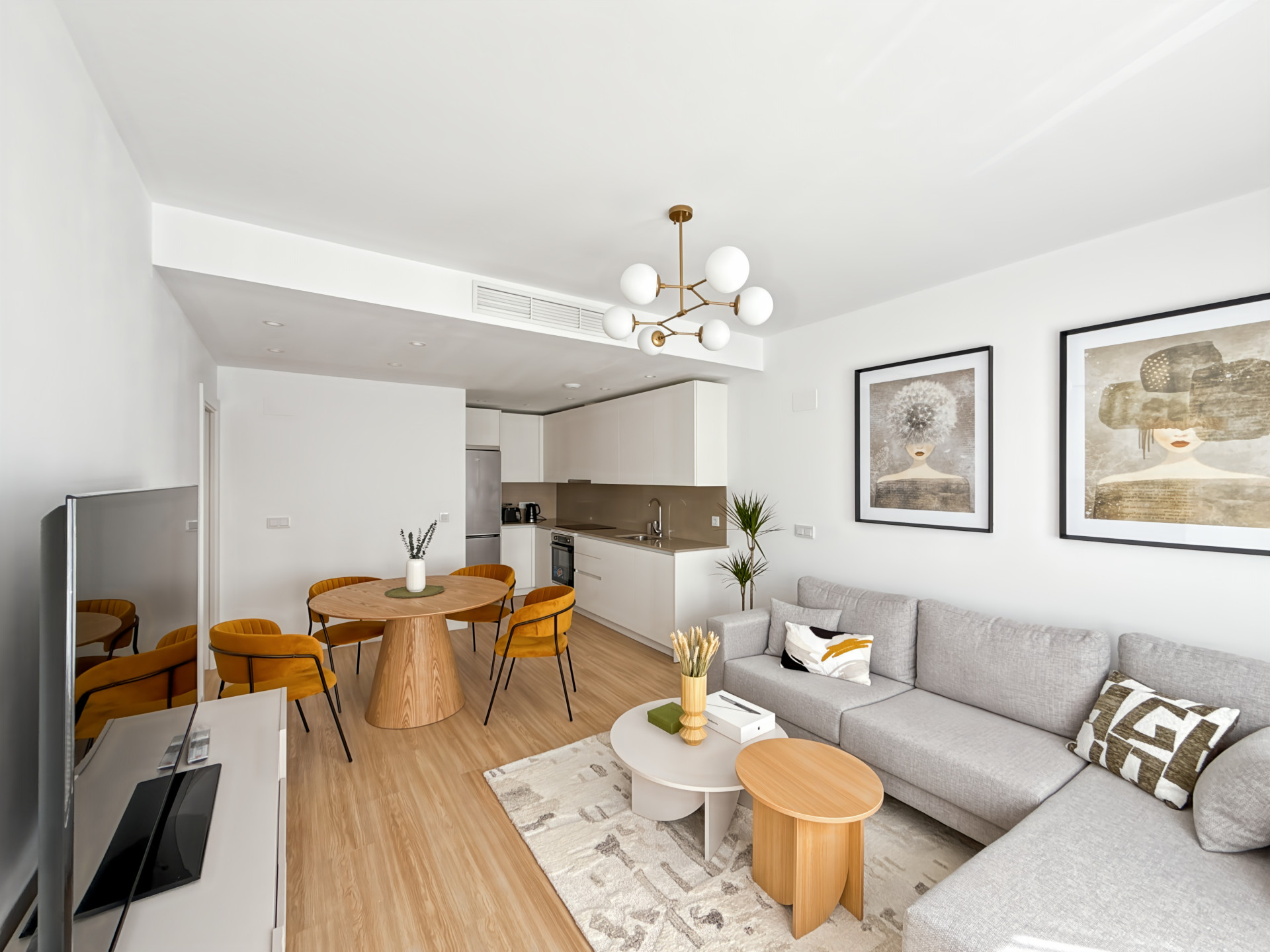 2 Bedroom Apartment in Málaga - Photo 5