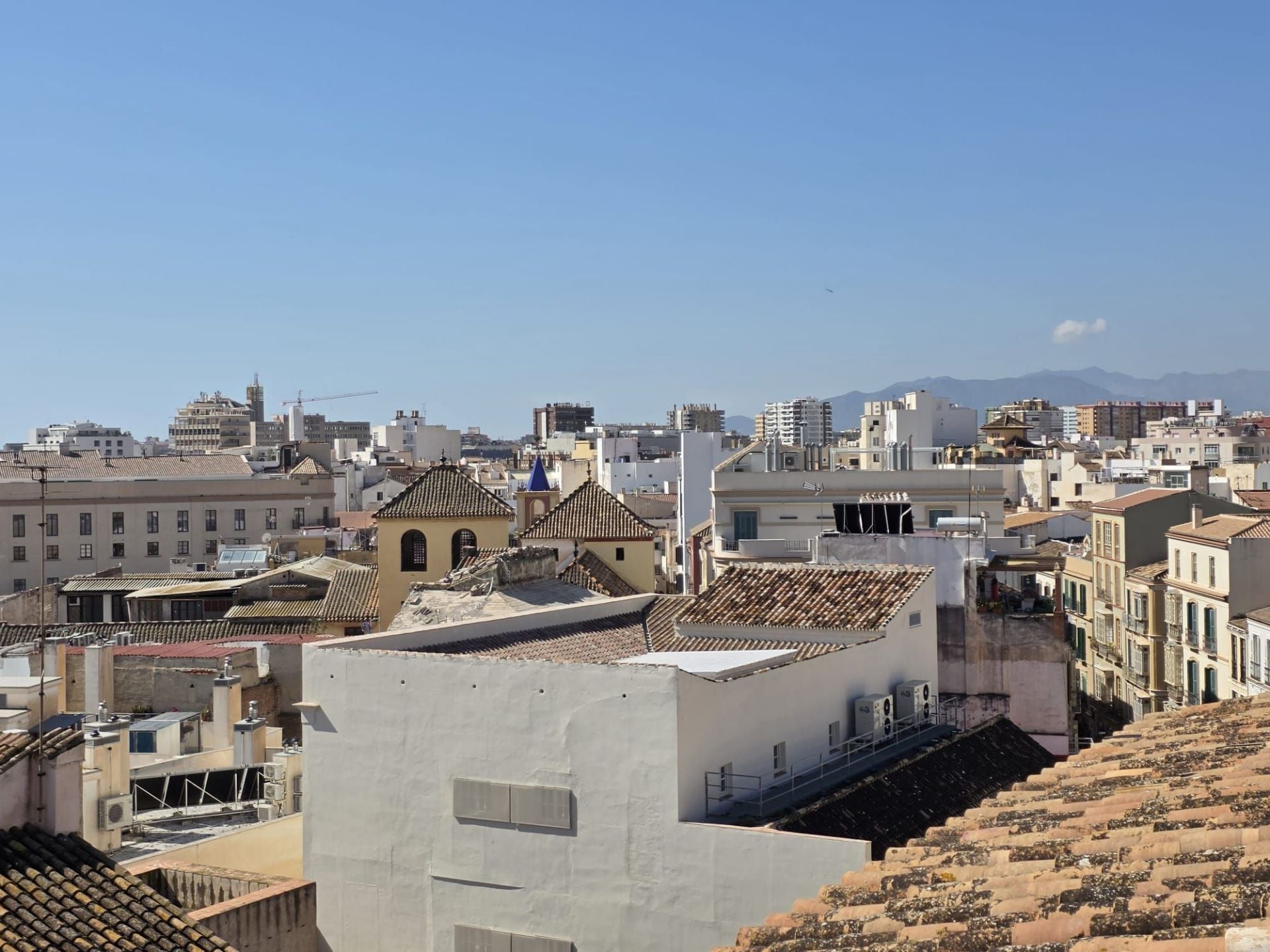 4 Bedroom Apartment in Málaga - Photo 15