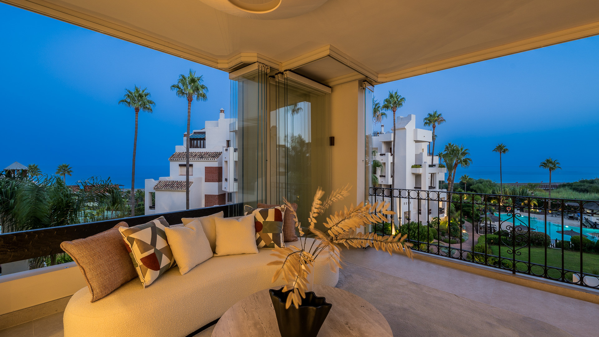 3 Bedroom Apartment in Estepona - Photo 26