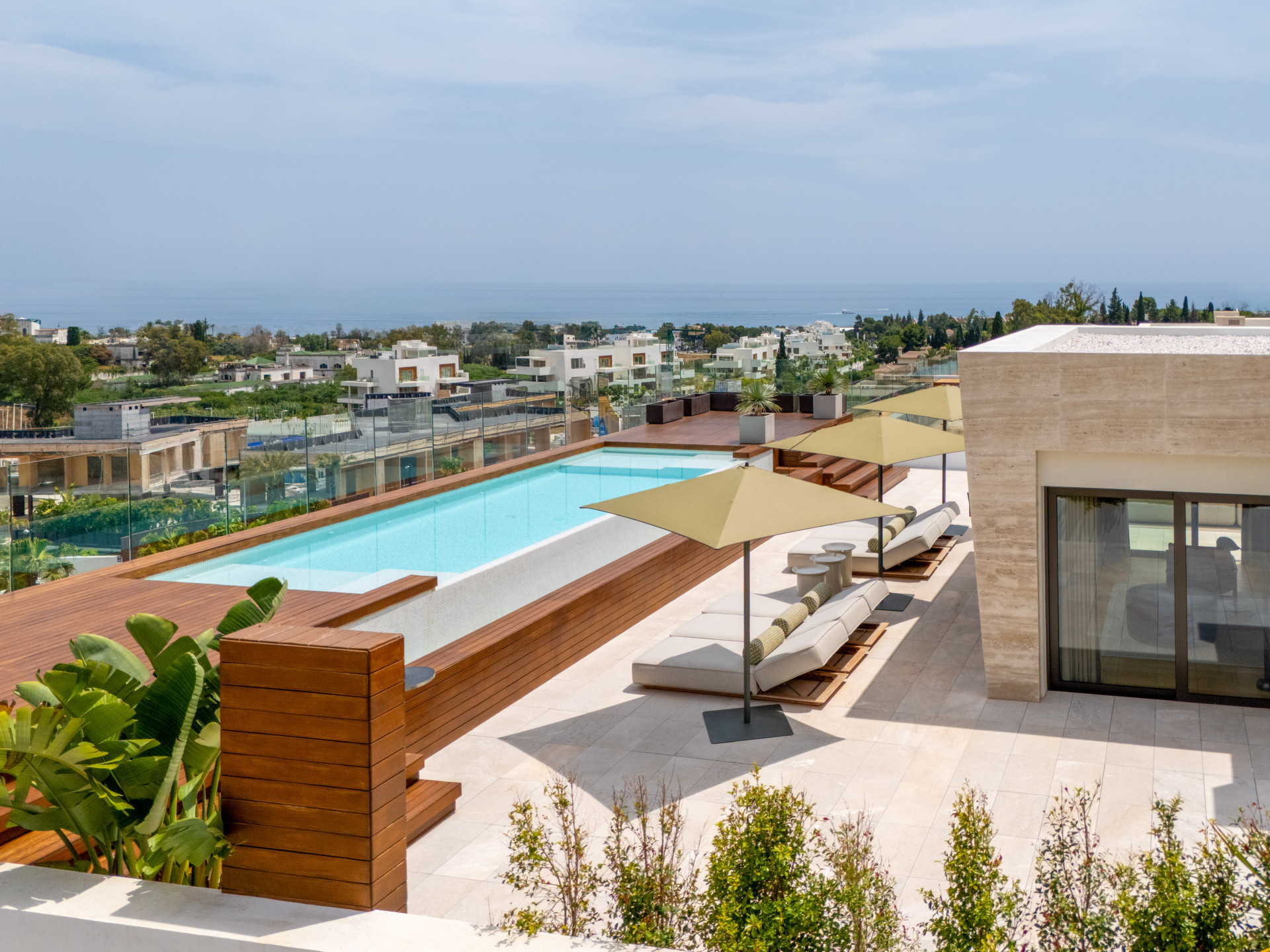 4 Bedroom Villa in Marbella - Photo 25