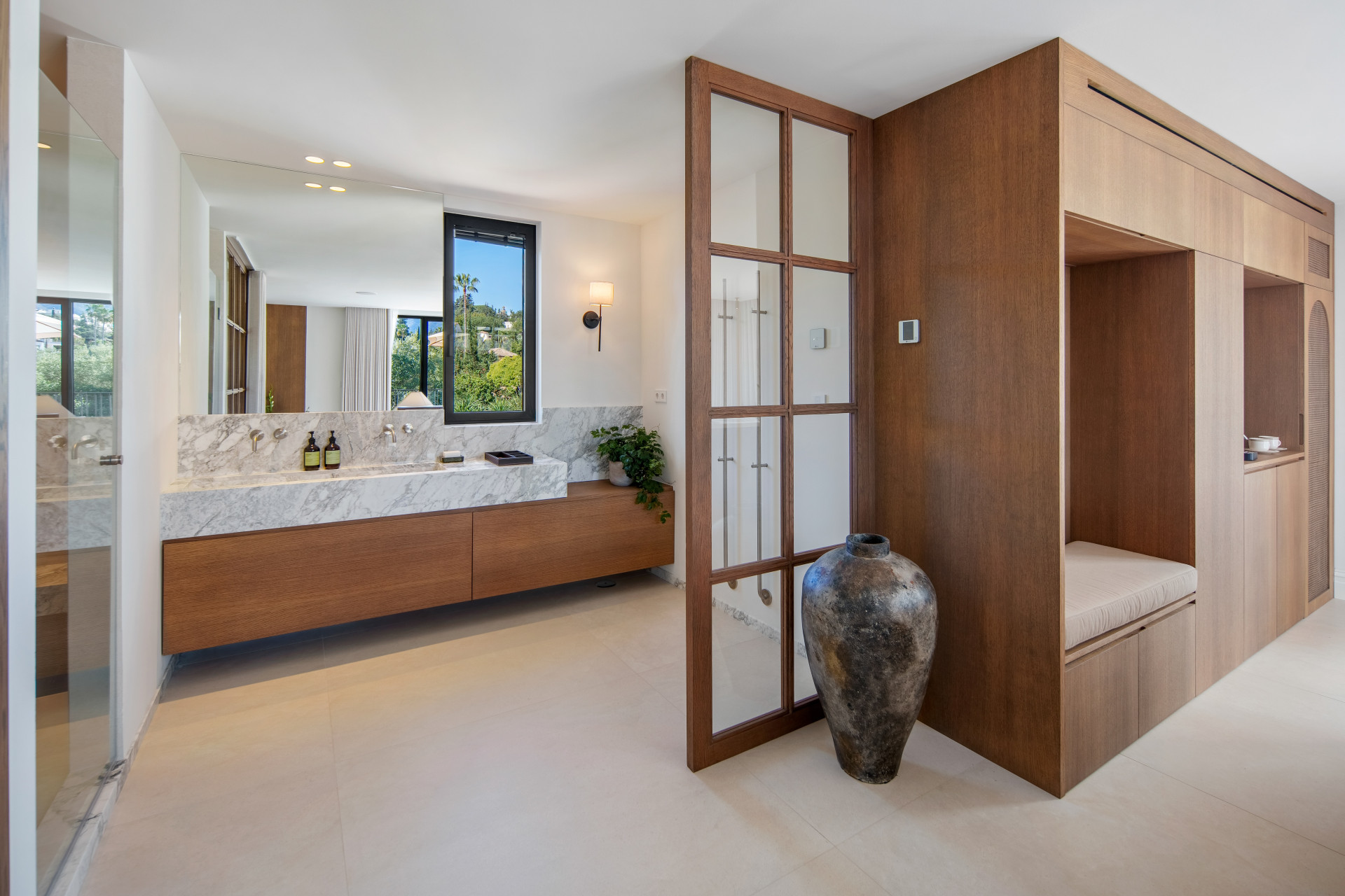 4 Bedroom Villa in Marbella - Photo 11