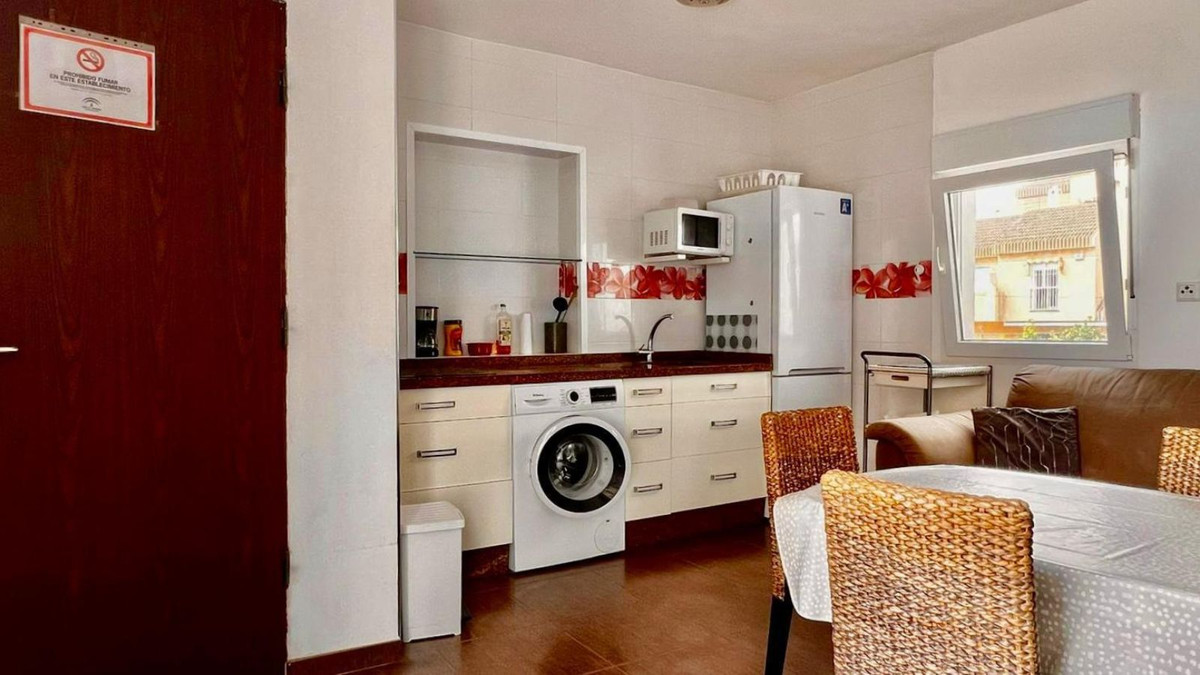 5 Bedroom Villa in Fuengirola - Photo 21