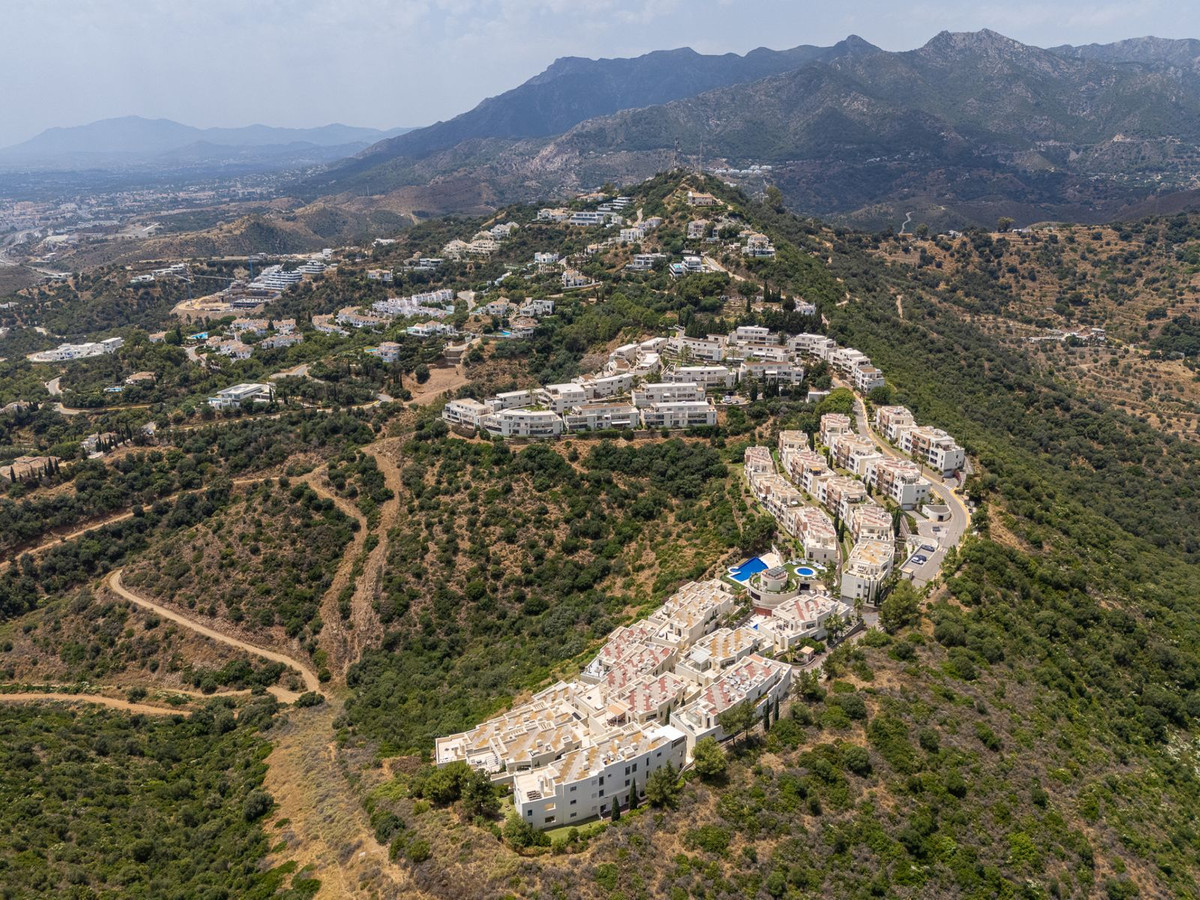 3 Bedroom Apartment in Marbella - Photo 31