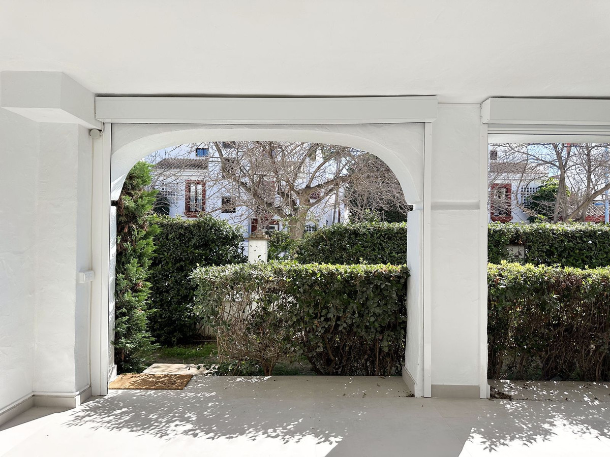 3 Bedroom Apartment in San Pedro de Alcántara - Photo 18
