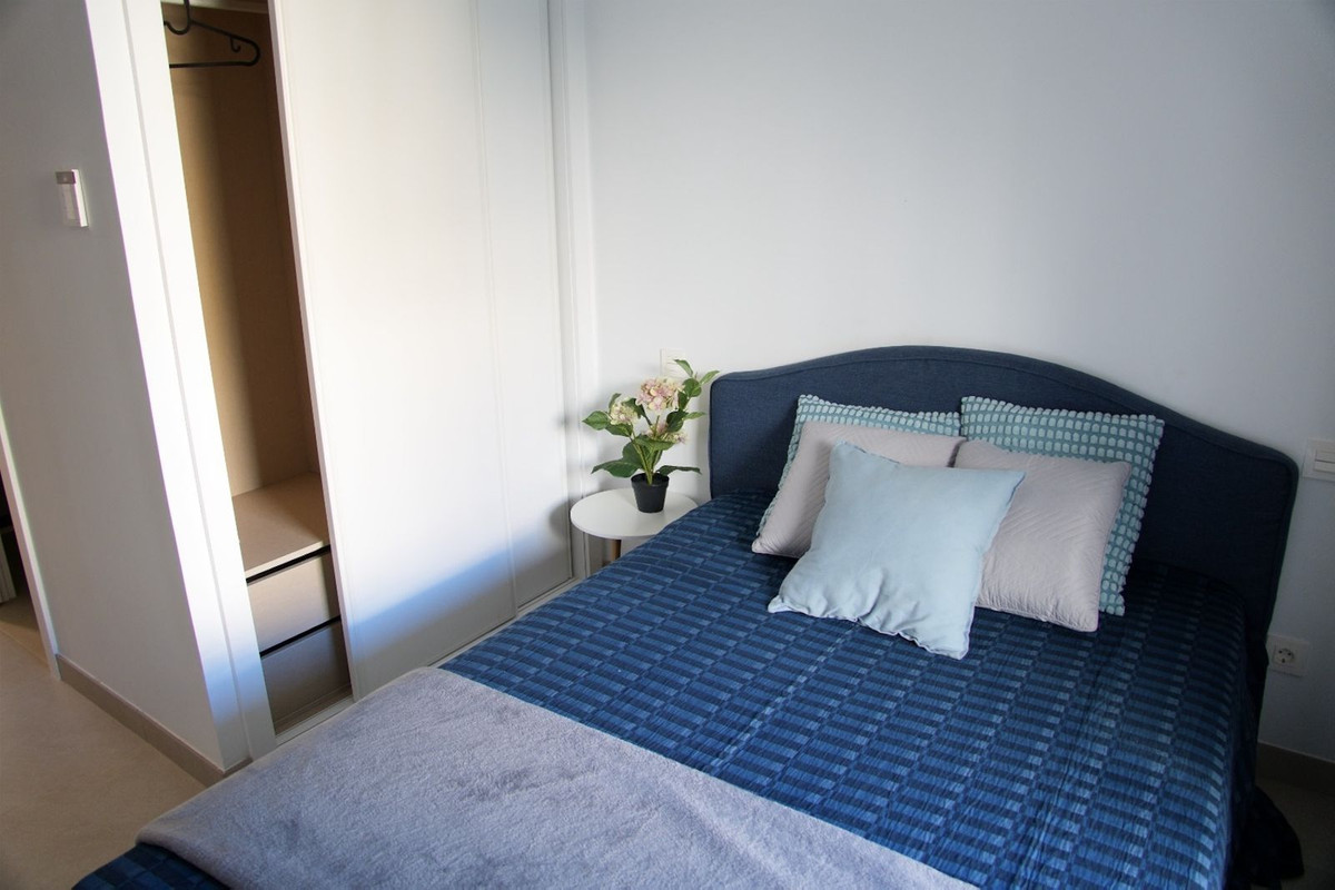 2 Bedroom Apartment in Estepona - Foto 15