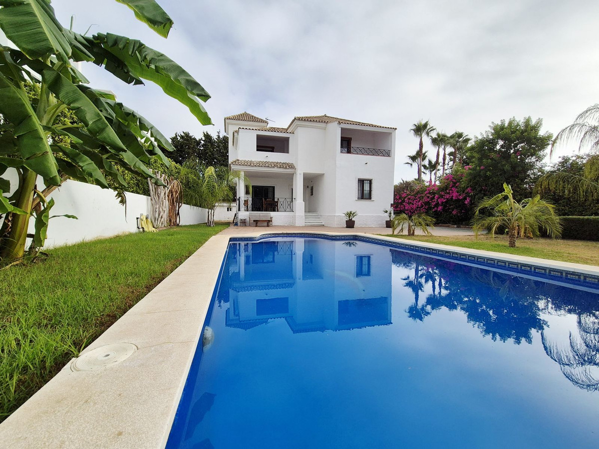 4 Bedroom Villa in San Pedro de Alcántara