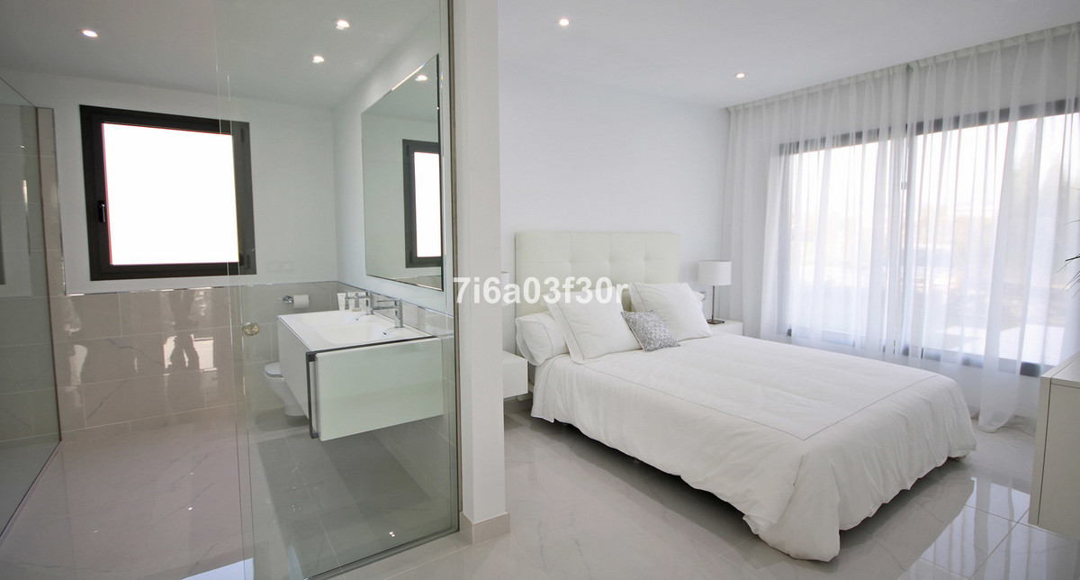 3 Bedroom Penthouse in Estepona - Фото 13