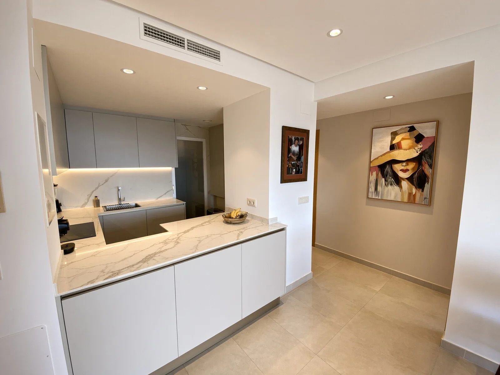 Apartamento com 2 quartos com vista mar em Alicante, Espanha – Foto 7