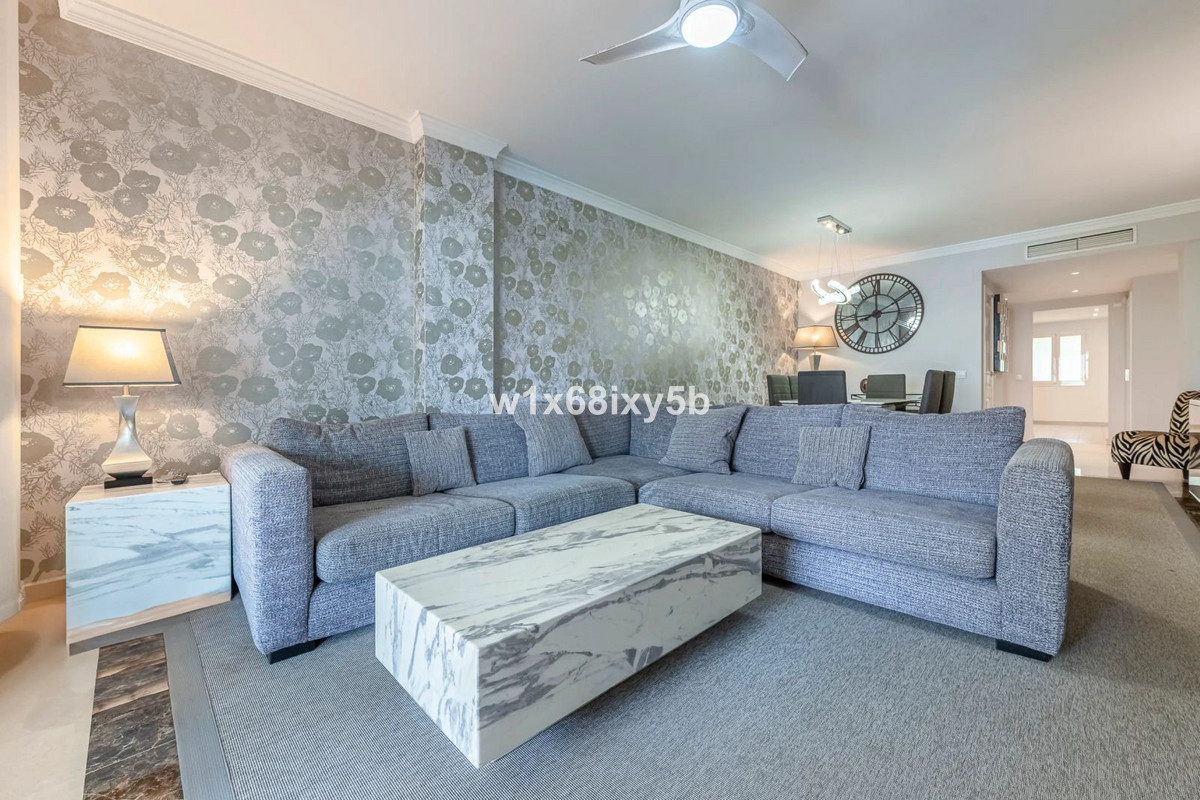 3 Bedroom Apartment in San Pedro de Alcántara - Photo 8