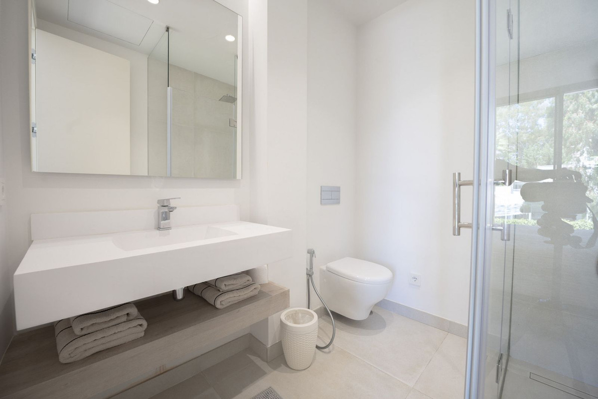 4 Bedroom Villa in Estepona - Foto 24