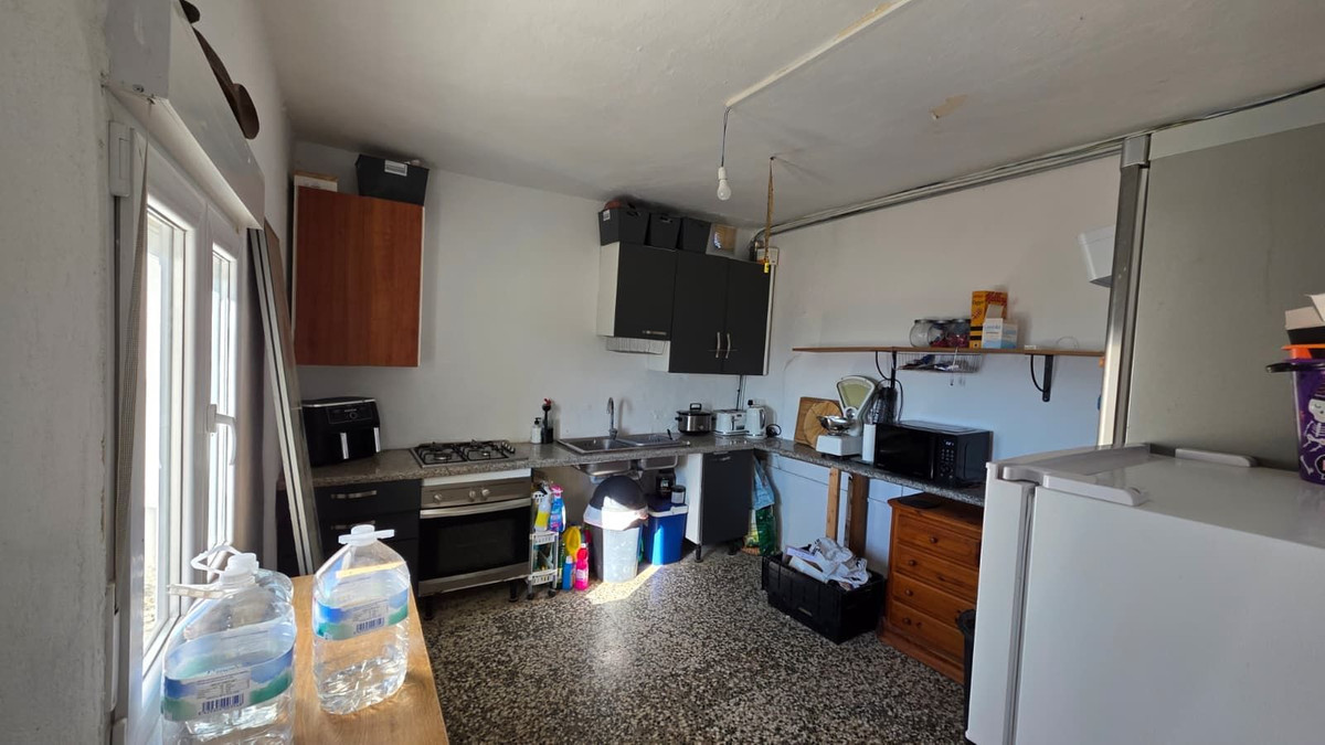 5 Bedroom Country house in Pizarra - Photo 7