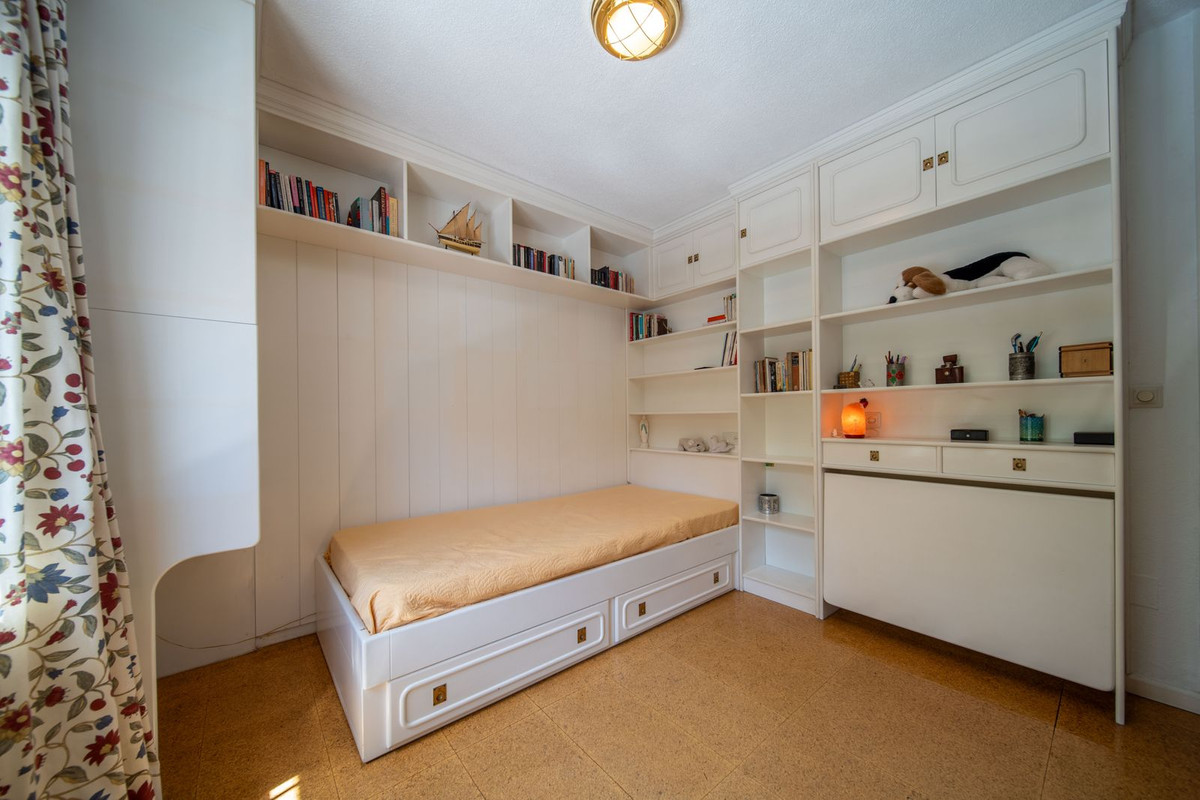 3 Bedroom Villa in Fuengirola - Photo 31