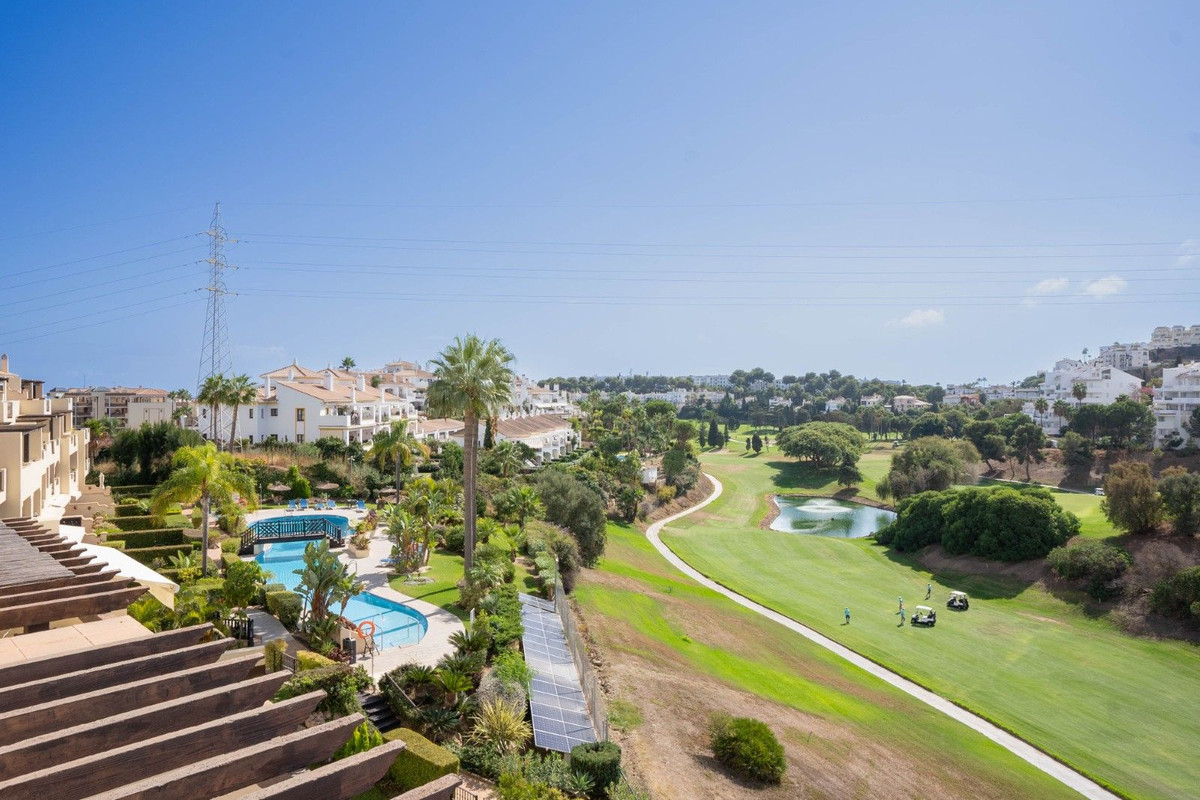 3 Bedroom Penthouse in Mijas - Photo 2