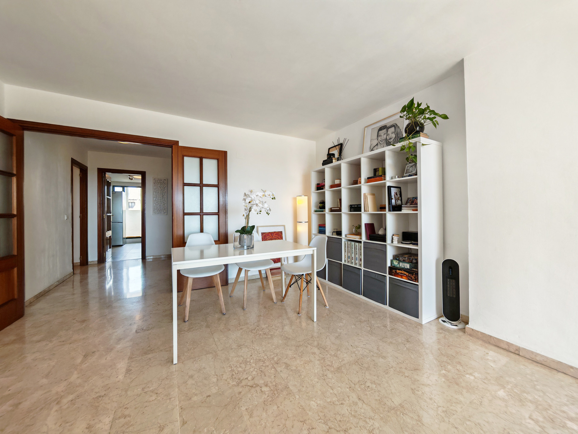 3 Bedroom Penthouse in Estepona - Photo 3