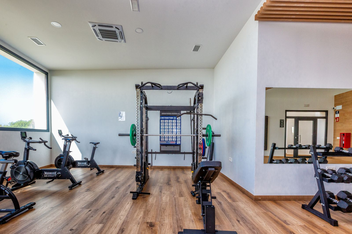 3 Bedroom Apartment in Fuengirola - Photo 54