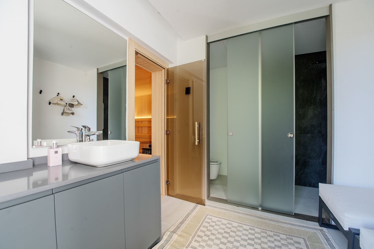 5 Bedroom Villa in Benahavís - Foto 44