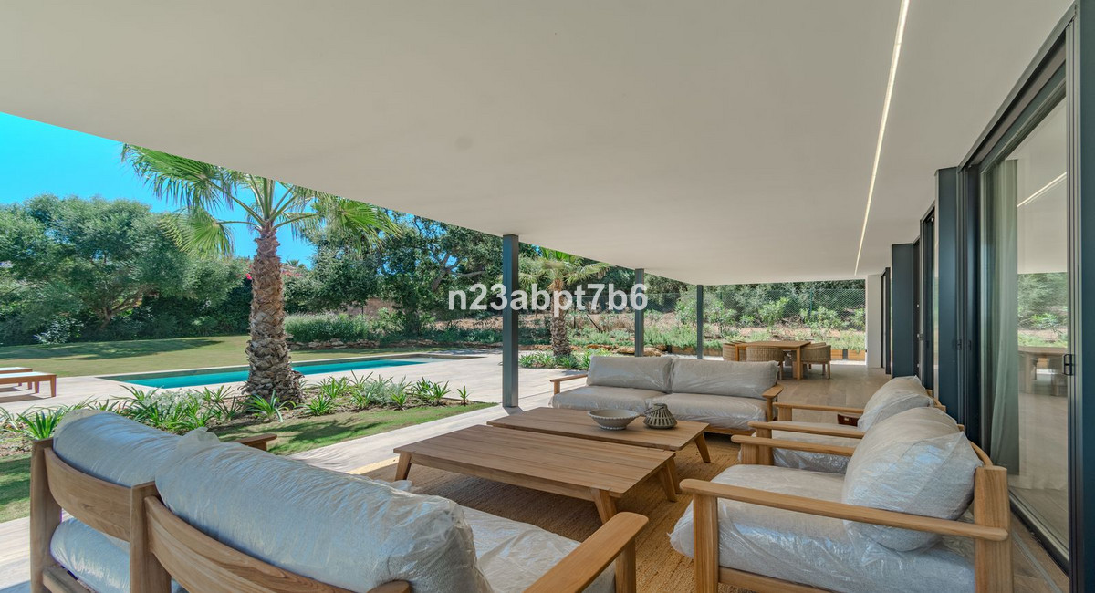 5 Bedroom Villa in Sotogrande - Photo 6
