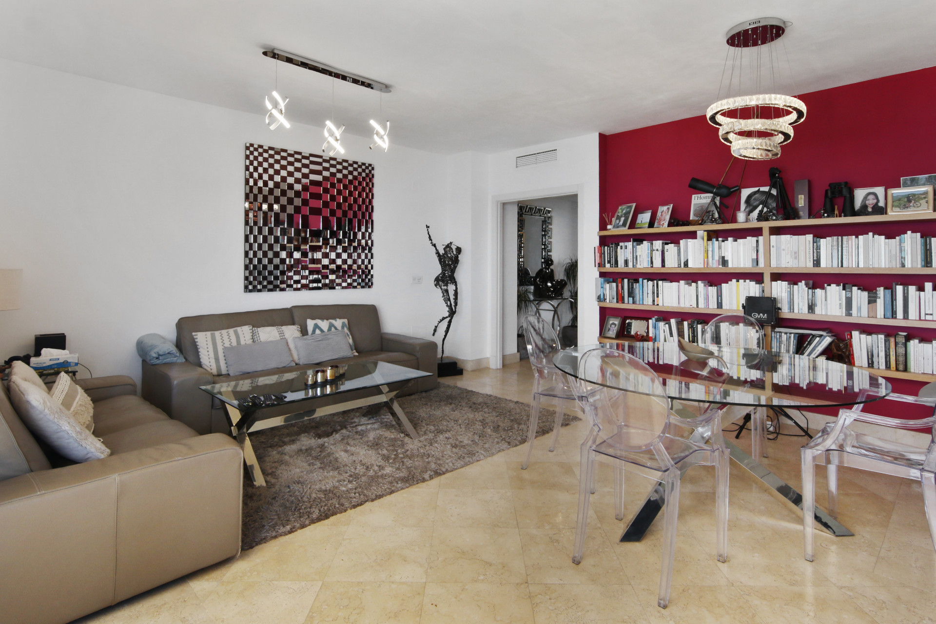 3 Bedroom Penthouse in Estepona - Photo 8