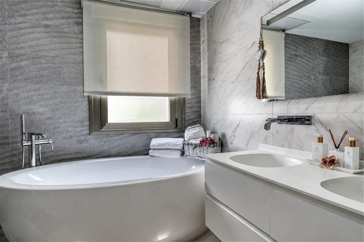 3 Bedroom Apartment in Benahavís - Foto 7
