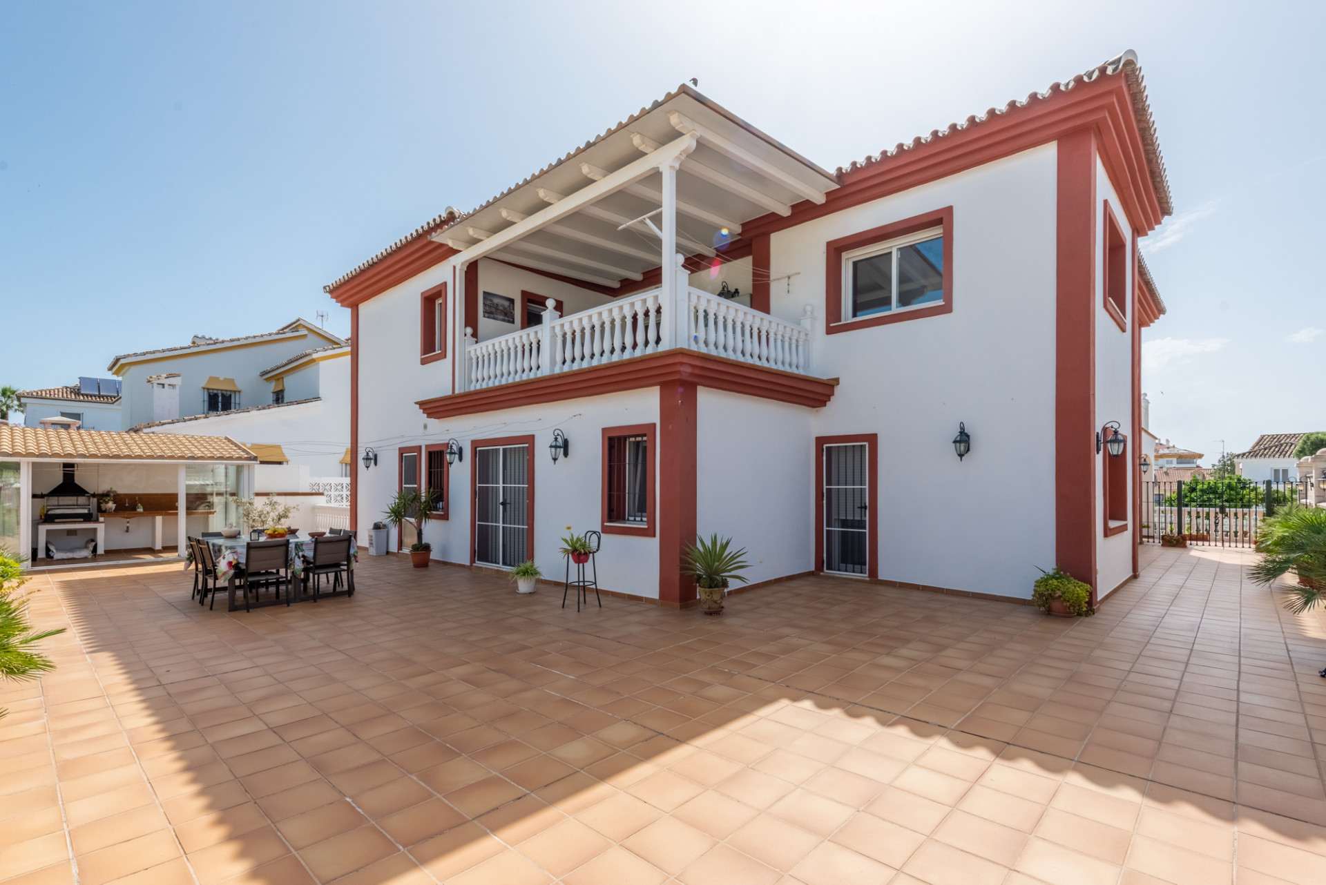 6 Bedroom Villa in San Pedro de Alcántara - Photo 30