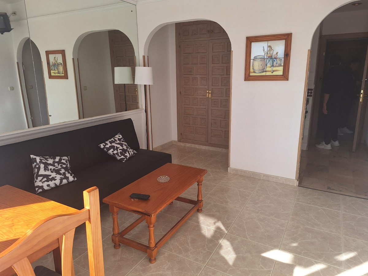 Apartment in Torremolinos - Photo 3