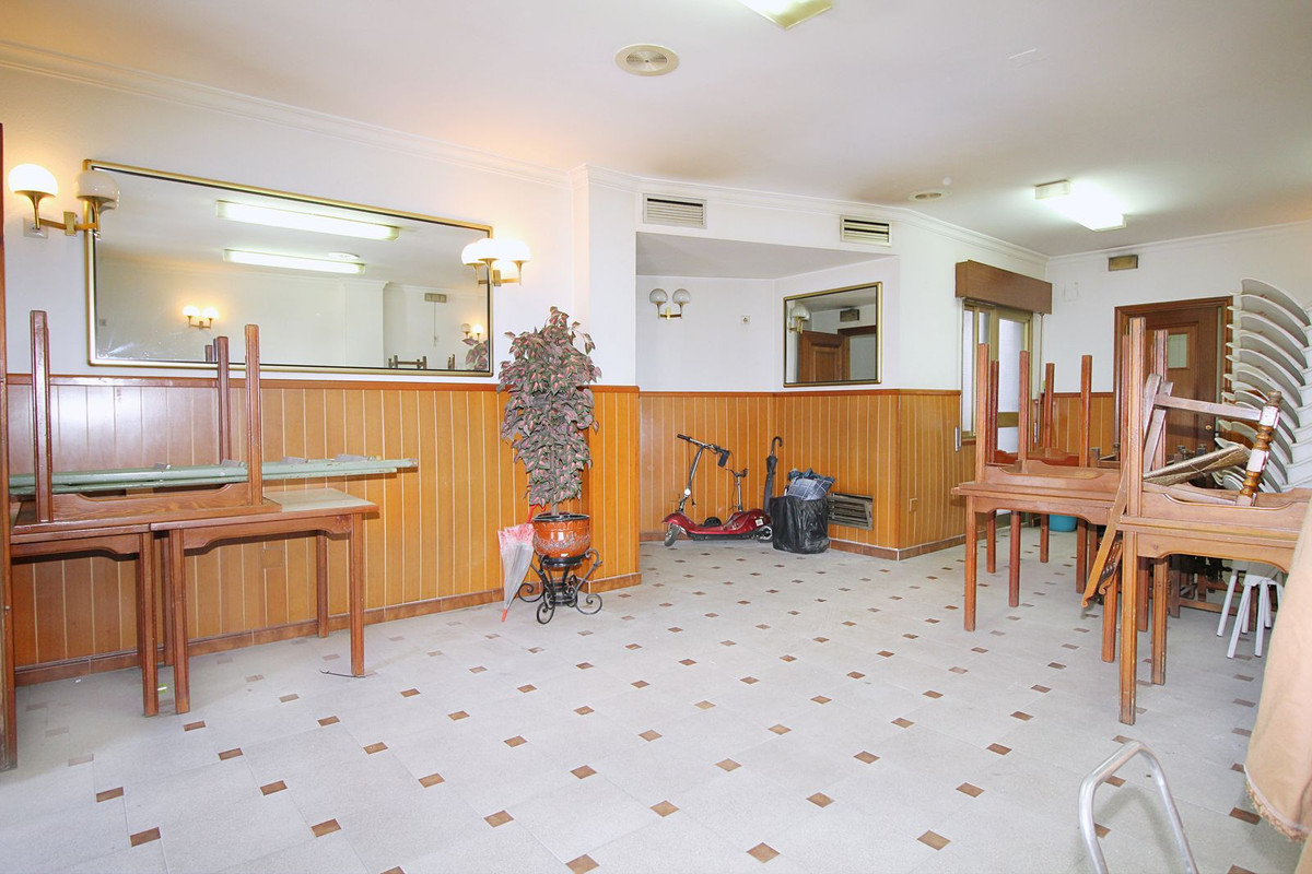 4 Bedroom Townhouse in Coín - Foto 15