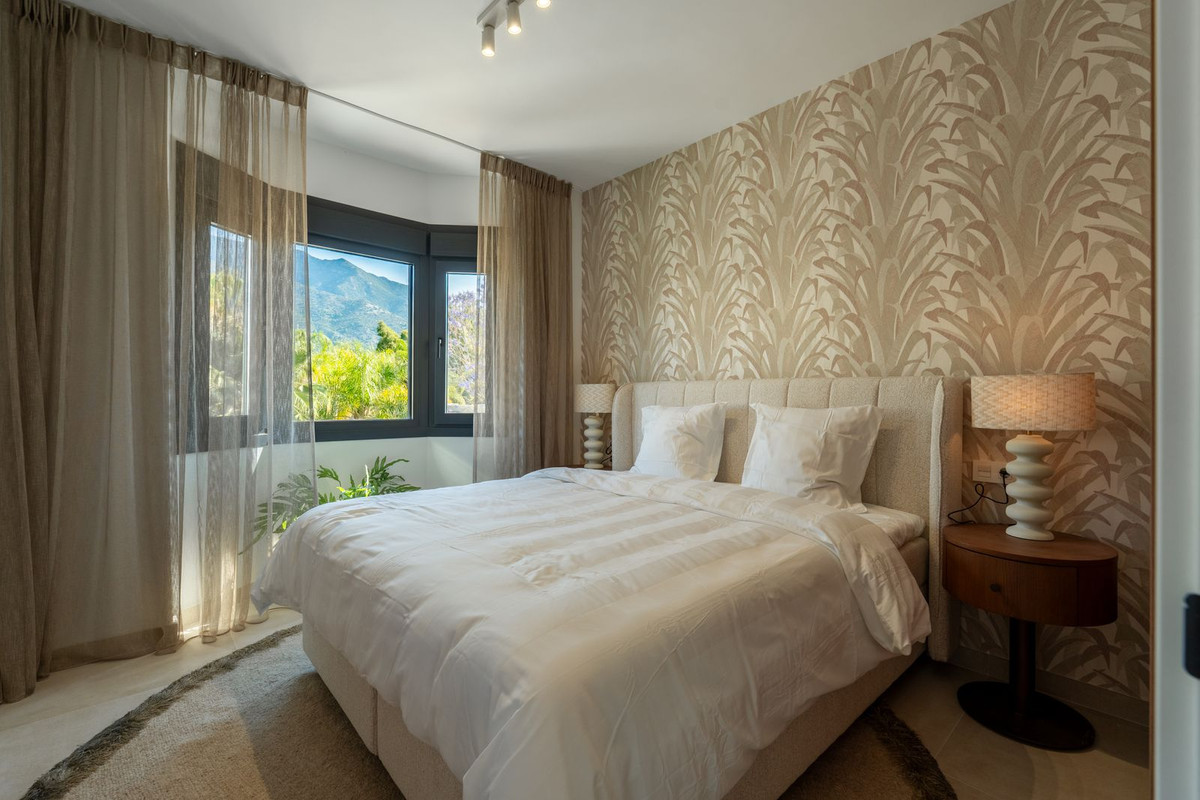 3 Bedroom Townhouse in Marbella - Photo 4