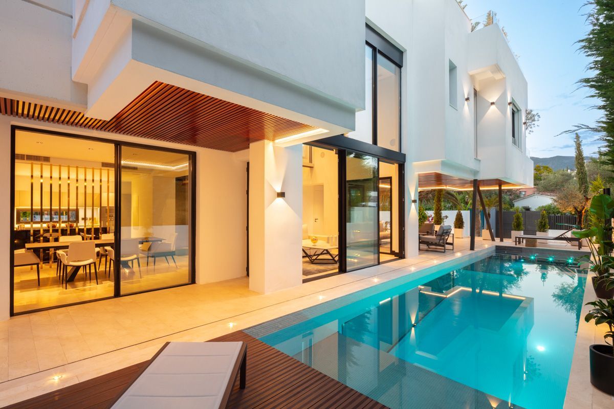 5 Bedroom Villa in Marbella - Photo 9