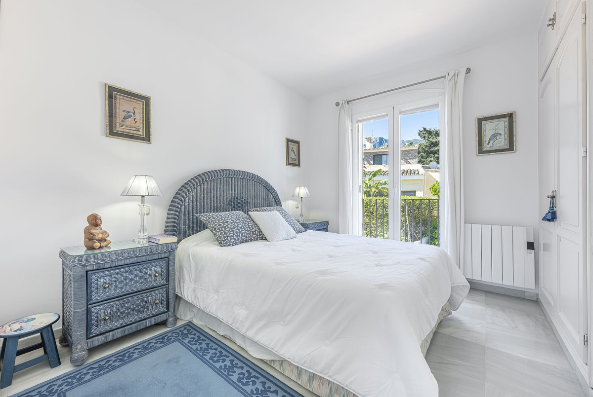 3 Bedroom Townhouse in Marbella - Photo 11